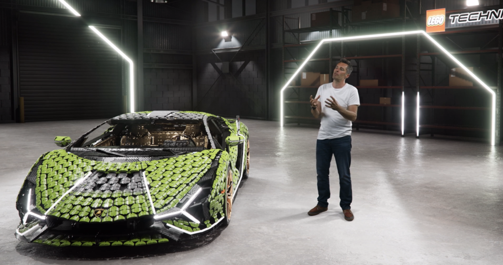 Lamborghini Sián FKP 37 i naturlig storlek byggd av över 400 000 LEGO® Technic delar